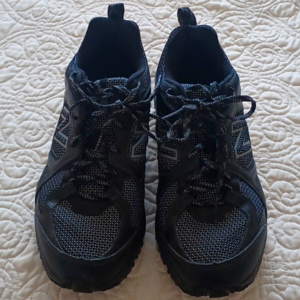 New Balance men's shoes 8 1/2 4E ( wide)